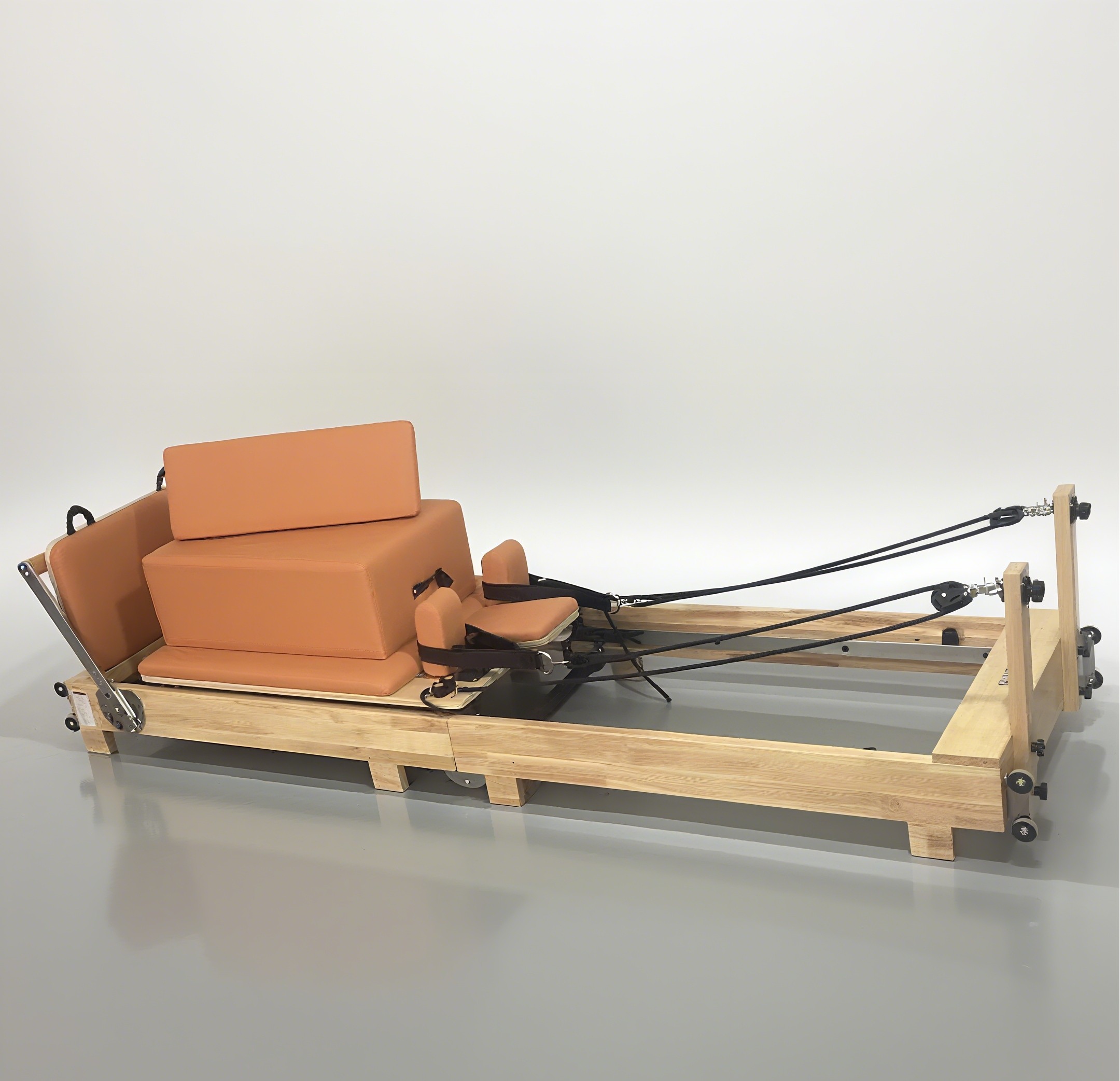 Pilates & Yoga Reversible Mockneck Sweatshirt - Foldable Oak Wood Pilates Reformer with